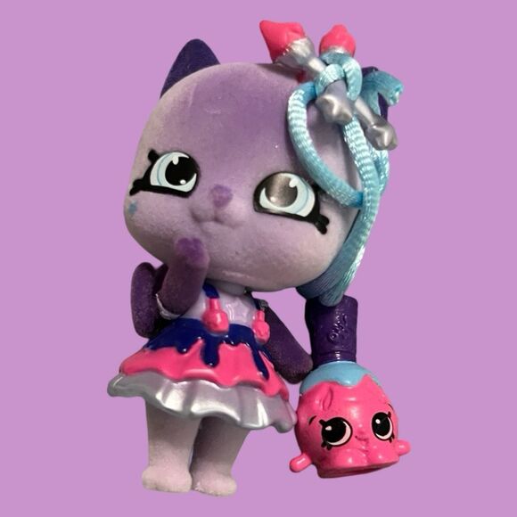 Lot of 8 Moose Toys Shopkins Wild Styles Fuzzy Shoppets 5 Stands & Shopkins - Picture 5 of 9